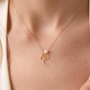 Goldkette Pferd mit Perle – Minimalistischer Schmuck mit Anhänger