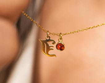 Personligt halsband med initialer i roséguld: Berlock med födelsesten i sterlingsilver