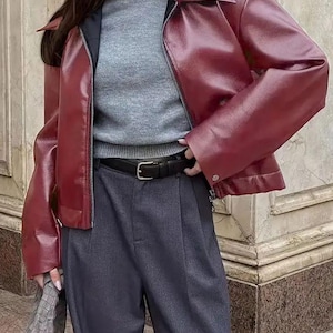 Burgundy Cropped PU Leather Jacket: Vintage Inspired Fall Outerwear
