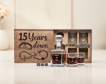 15-årsjubileumspresent till maken, whiskykaraffset, kristalljubileumspresent, specialanpassat etsat glas, bröllopspresent till honom
