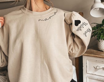 Sudadera personalizada para mamá con nombres de niños, regalo para el Día de la Madre, sudadera personalizada para mamá, regalo para mamá, mamá con nombres de niños en la manga
