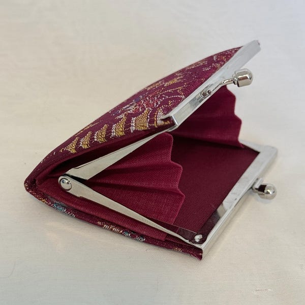 Vintage Japanse zijden portemonnee | Brokaat hert en landschap | Kiss Lock mini-portemonnee | 2,5 x 2,3 inch