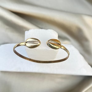 Gold Cowrie Shell Bangle | Minimalist Beach Cuff Bracelet | Handmade Brass Shell Bracelet for Women Sea shell & Beach inspired bangle