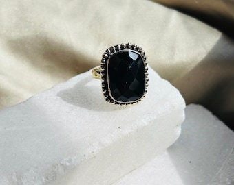 Black Onyx Brass Ring | Large Statement Gemstone Jewelry | Women's Vintage Gold Tone Cocktail Accessory | Ethnic Tribal Band