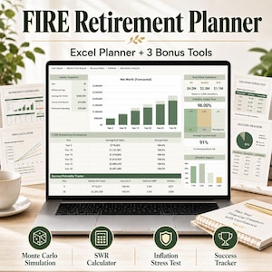 Könnte beinhalten: Ein Laptop zeigt einen FIRE-Rentenplaner mit Excel-Tools. Der Bildschirm zeigt Finanzdaten, Diagramme und Grafiken. Zusätzliche Tools sind Monte-Carlo-Simulation, SWR-Rechner, Inflation-Stresstest und Erfolgs-Tracker. Ein Notizbuch und Stift sind ebenfalls sichtbar.