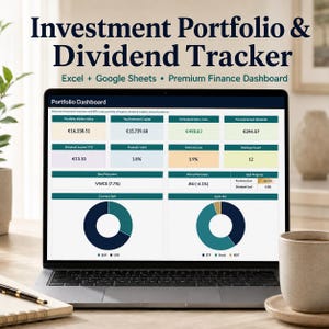 Può includere: Un laptop mostra un dashboard finanziario intitolato "Investment Portfolio & Dividend Tracker". Lo schermo mostra il valore del portafoglio, il capitale, i guadagni, i dividendi e le metriche di performance. Il testo include "Excel + Google Sheets".