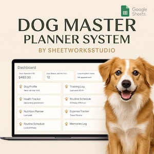 Könnte beinhalten: Ein Laptop-Bildschirm zeigt ein Hundeplaner-Dashboard mit Abschnitten für Gesundheit, Training und Ausgaben. Der Text "DOG MASTER PLANNER SYSTEM" steht oben. Ein lächelnder, braun-weißer Hund befindet sich rechts vom Bildschirm.