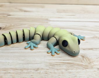 Articulated Gecko Desk Buddy