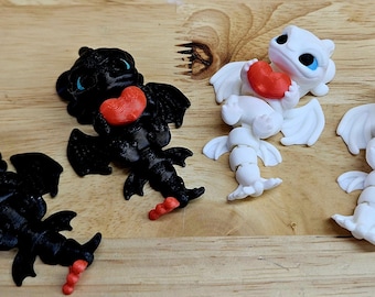 How to Train Your Dragon Keychains: Toothless, Light Fury Figurines