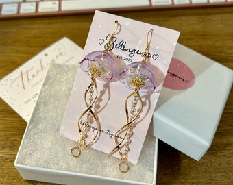 Iridescent Pale Purple Glass Jellyfish and Pearl Gold Chain Drop Dangle Sterling Silver Earrings