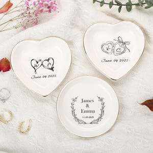 Plato para anillos con candado personalizado, plato para joyas con inicial personalizada, plato para joyas de novia personalizado, plato para anillos único, regalo para recién casados, regalo de aniversario