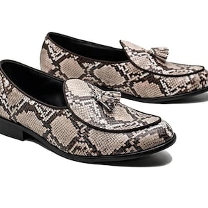 Handgjorda original kalvskinnsloafers med pytonmönster och slip-on-mönster för män