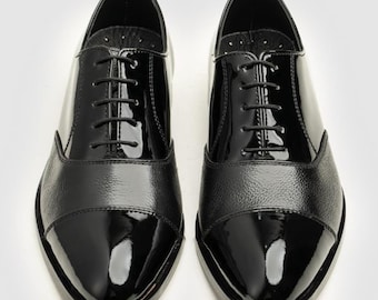 Ręcznie robione czarne skórzane półbuty typu oksford z noskiem typu cap toe: buty wizytowe Goodyear Welted