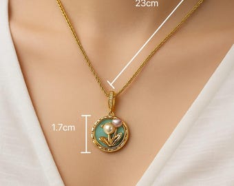 Gold Green Enamel Flower Medallion Pendant Necklace: Freshwater Pearl