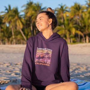 Beach Vibes Trendy Oversized Hoodie, Summer California Sweatshirt, Coastal Theme Hoodie, Relaxing Beach Hoodie, Vacation Vibes Pullover