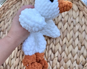 Mini Goldie Goose Lovey
