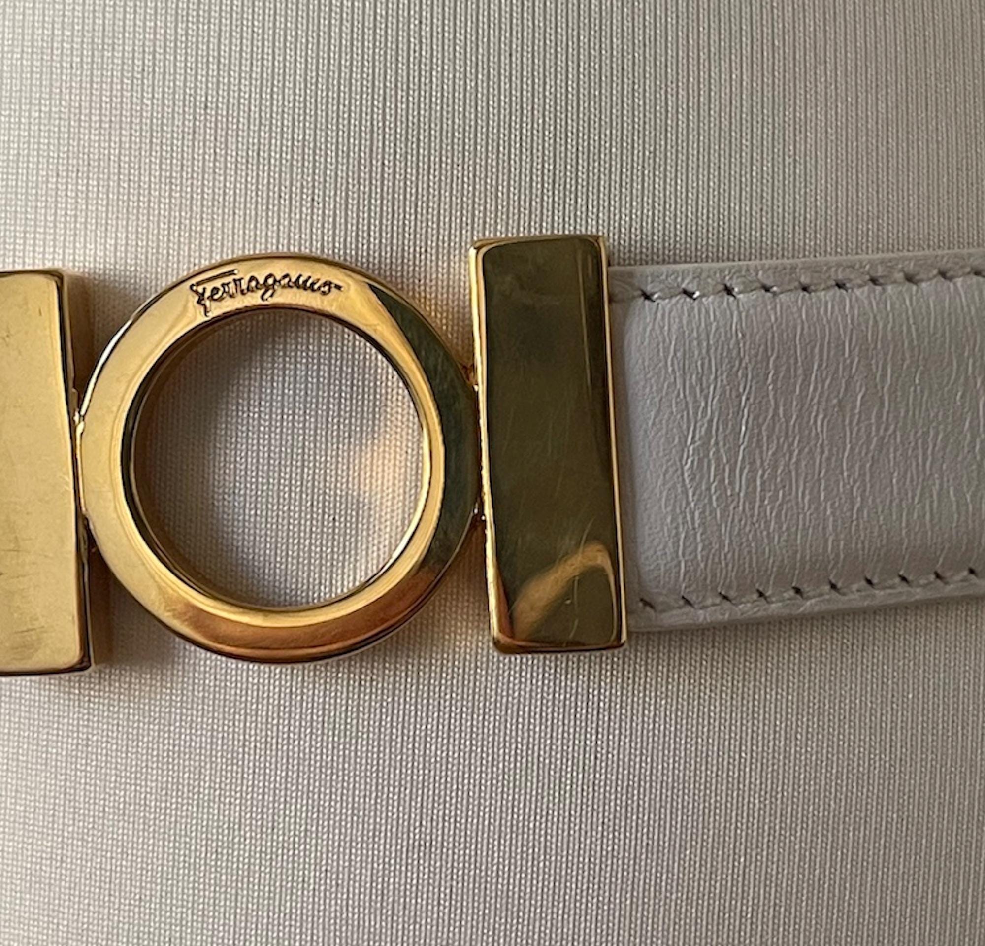 Vintage Salvatore Ferragamo Gancini Belt: White Leather  display picture 3