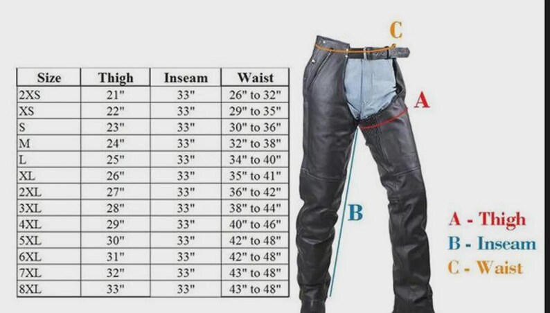 Puede incluir: Pantalones de cuero negros para moto con una tabla de tallas. La tabla enumera tallas de 2XS a 8XL, con medidas de muslo, entrepierna (84 cm) y cintura en pulgadas. Los pantalones se muestran con cintur&oacute;n y vaqueros.
