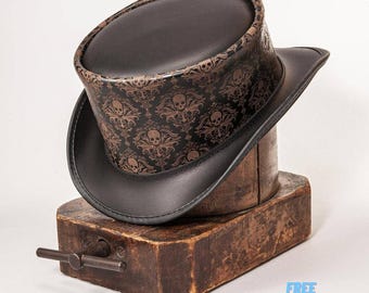 Gothic Steampunk Top Hat – Black Leather with Embossed Skull Pattern – Bold, Vintage Style for Cosplay, Festivals, and Costume Events