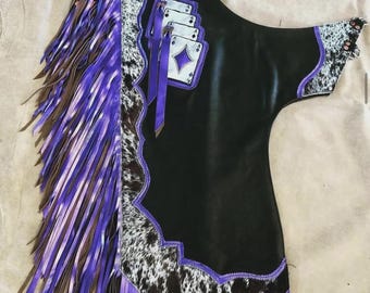 Handmade Black Leather Rodeo Chaps with Purple Fringe & Card Design – Western Cowboy Bull Riding Gear -Premium Leather Rodeo Chaps