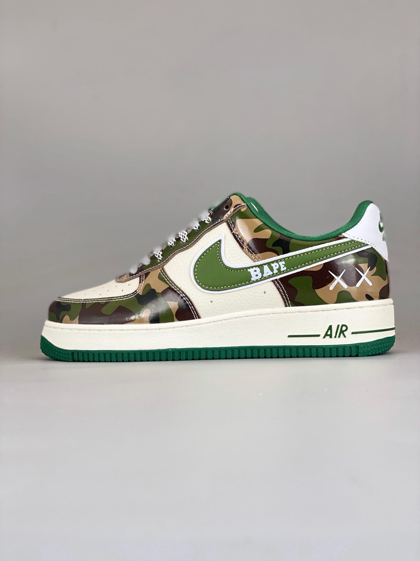camo nike shoes youth