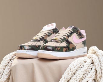 Kundenspezifisches Tarnmuster Air Force 1 Low | Personalisierte Damen Sneakers | Handbemalte Military Chic Schuhe | Einzigartiges Streetwear Geschenk