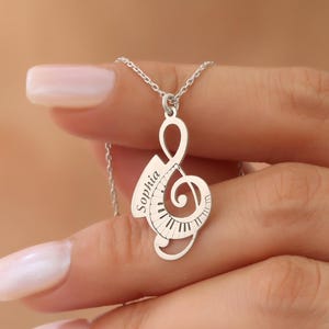 Musician Name Necklace, Heart Clef Name Pendant, Musical Note Heart Name Charm, Treble Cleff Heart Pendant, Music Lover Gift, Musician Gift