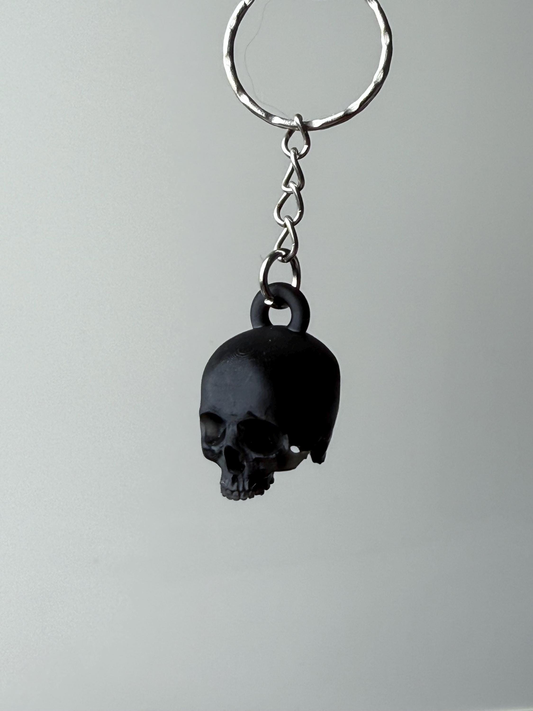3D Printed Resin Skull Keychain: Gothic Halloween Keyring - Etsy