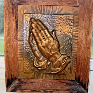 Vintage Praying Hands 3D Picture & wooden Frame; Religious; Copper tone; granny core