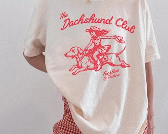 Daschund Shirt, Dachshund Shirt, Weiner Dog, Funny Dog Shirt, Dog Mom Shirt, Dog Shirt, Comfort Colors Shirt, Gifts for Dog Lovers