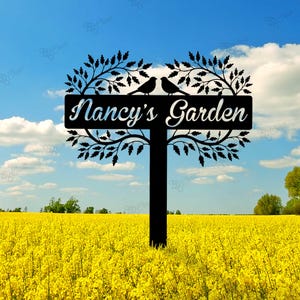 Custom Flowers Garden Stake,Personalized Garden Metal Stake with And Bird,  Metal Garden Sign, Gardener Name Sign, Metal Stake Yard Decor