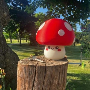 Mushroom Glow Garden Decor | Hide-A-Key | Novelty Decor