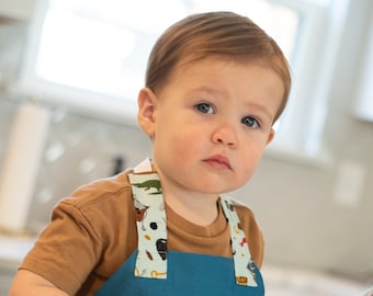 Last Chance Kids Personalized Apron - Closeout Girls Boys Gift, Farm Animals - Preschool Gift, Birthday Gift, Pretend Kitchen Accessories
