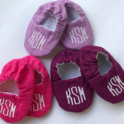 Monogrammed Infant Crib Shoes Your Choice of 20 Colors Etsy