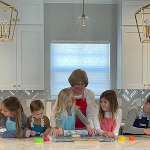 Mommy and Me Aprons: Personalized Embroidered Cotton Aprons