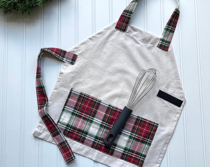 Kids Christmas Baking Apron – Holiday Plaid Pocket, Adjustable