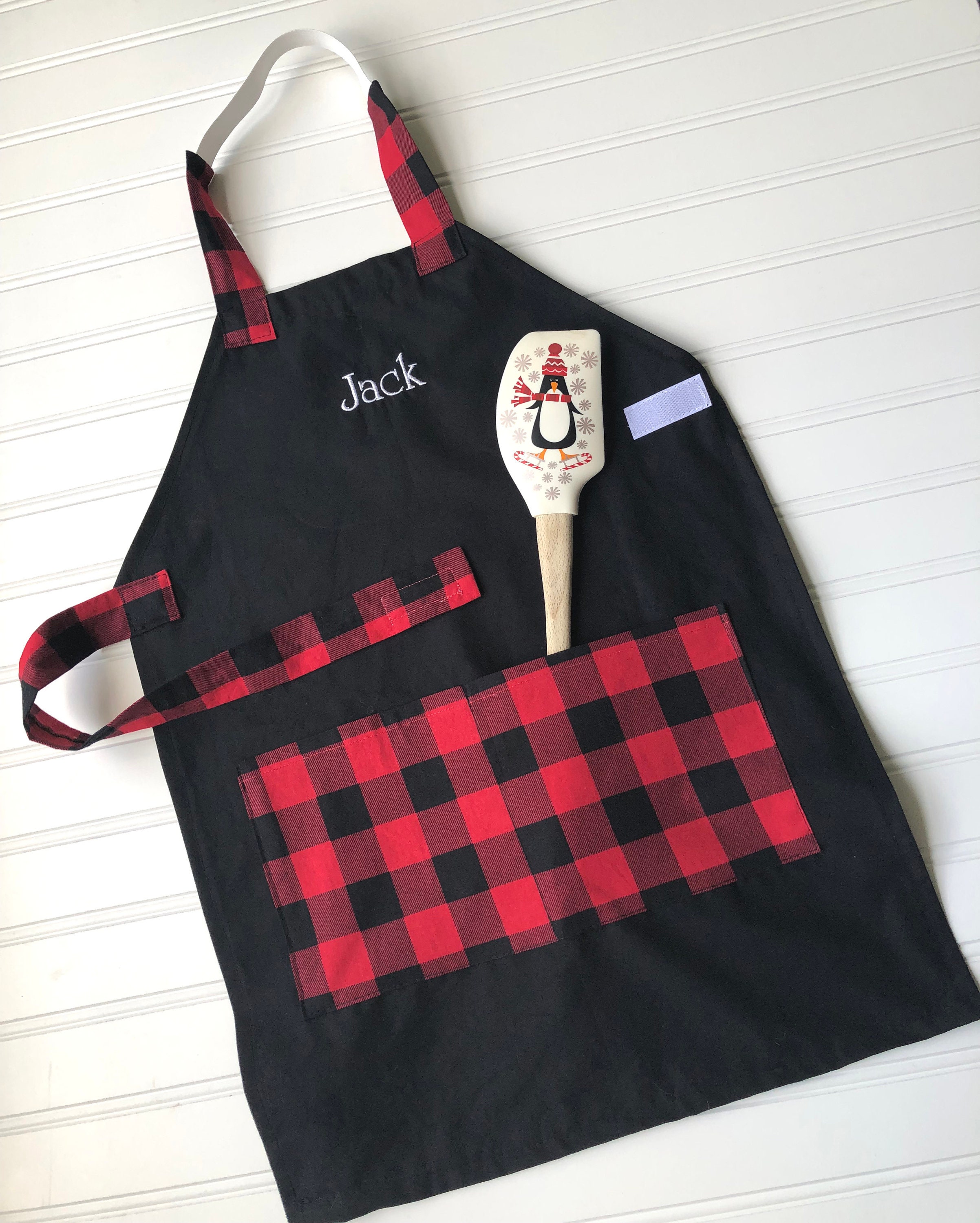 Personalized Mommy and Me Embroidered BBQ Aprons – Life Has Just Begun