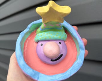 Handmade Pastel Clown Trinket Tray: Whimsical Clay Ashtray