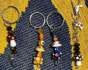 Pilz Schlüsselanhänger: Handgemachte Glasperle Taschenanhänger