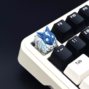 Kindred Lamb Artisanキーキャップ、MXスイッチ用Blue Spirit Mask樹脂キーキャップ、リーグ・オブ・レジェンドファンギフト、カスタム手描きゲーマーキーキャップ
