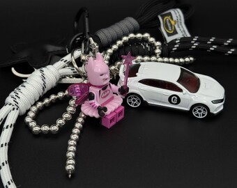 Auto Schlüsselanhänger Superheld, Benutzerdefinierte Ästhetische Auto Zubehör | BMW Schlüsselanhänger | Einzigartiges Geschenk für Fahrer
