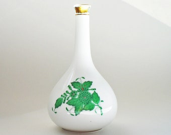 5.25" Herend porcelain bud vase in Green Apponyi / Chinese Bouquet. Luxury fine china onion neck vase made in Hungary. Spring / Summer decor