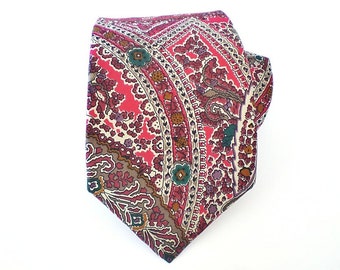 Vintage red paisley necktie, Soft Italian silk 3 3/4" wide tie by Oleg Cassini,  Mens retro fashion made in USA