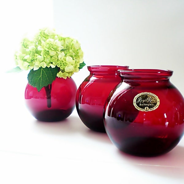 Ruby Red Vase, Vintage Anchorware Flower Bud Bowls Holiday Decor Table Settings