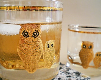 4 Culver Owl glasses. Lowball tumblers sized for fancy cocktails and whiskey on the rocks.  Fun collectible gold owl MCM barware,