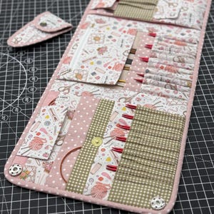 Knitting Needle Organizer – Foldable Case for Interchangeable Circular Needles, Cords, and Accessories