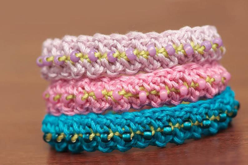 Easy Crochet Pattern, Crochet With Beads, Friendship Bracelet , Crochet Bracelet Pattern, Crochet Jewelry Tutorial, Tie On Bracelet (35)