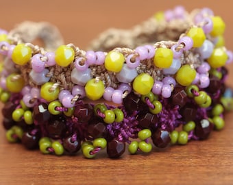 Tutorial per gioielli fai da te, modello per bracciale all'uncinetto, tutorial per gioielli con perline, modello per gioielli all'uncinetto, uncinetto facile, uncinetto fai da te con perline (44)