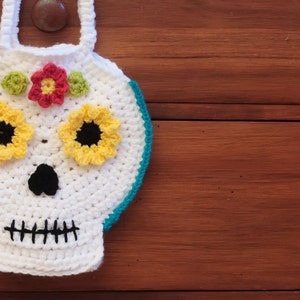 Crochet Halloween Bag, Skull Pattern, Halloween Crochet Patterns, Sugar Skull Pattern, Halloween Candy Bags, Crochet Bag Pattern 65 image 2