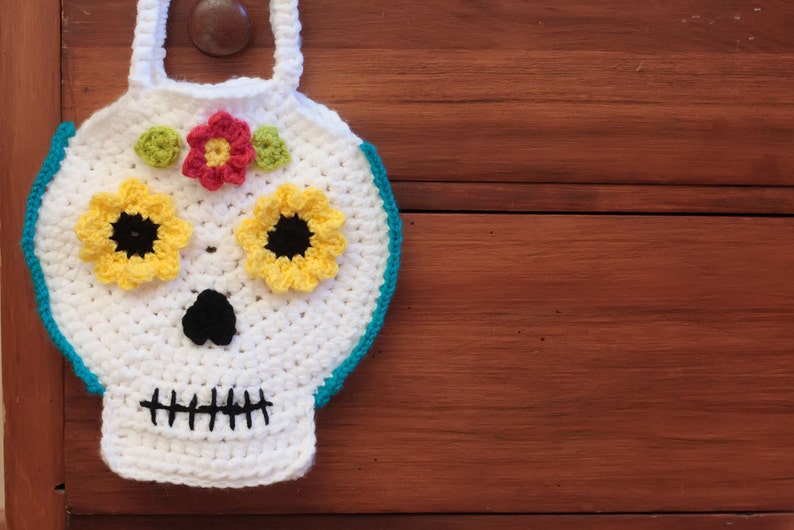 Crochet Halloween Bag, Skull Pattern, Halloween Crochet Patterns, Sugar Skull Pattern, Halloween Candy Bags, Crochet Bag Pattern 65 image 2